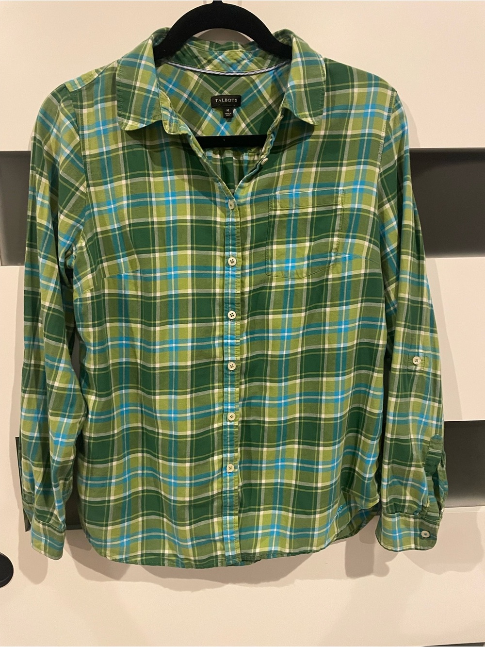 Talbots Plaid Button Down Shirt in Green & Blue Size Medium